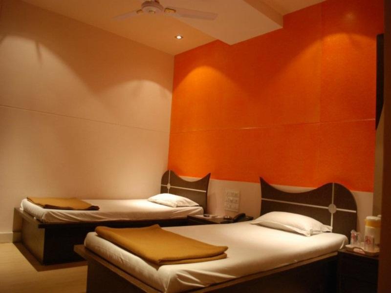Hotel Rudra Regency Ahmedabad Extérieur photo
