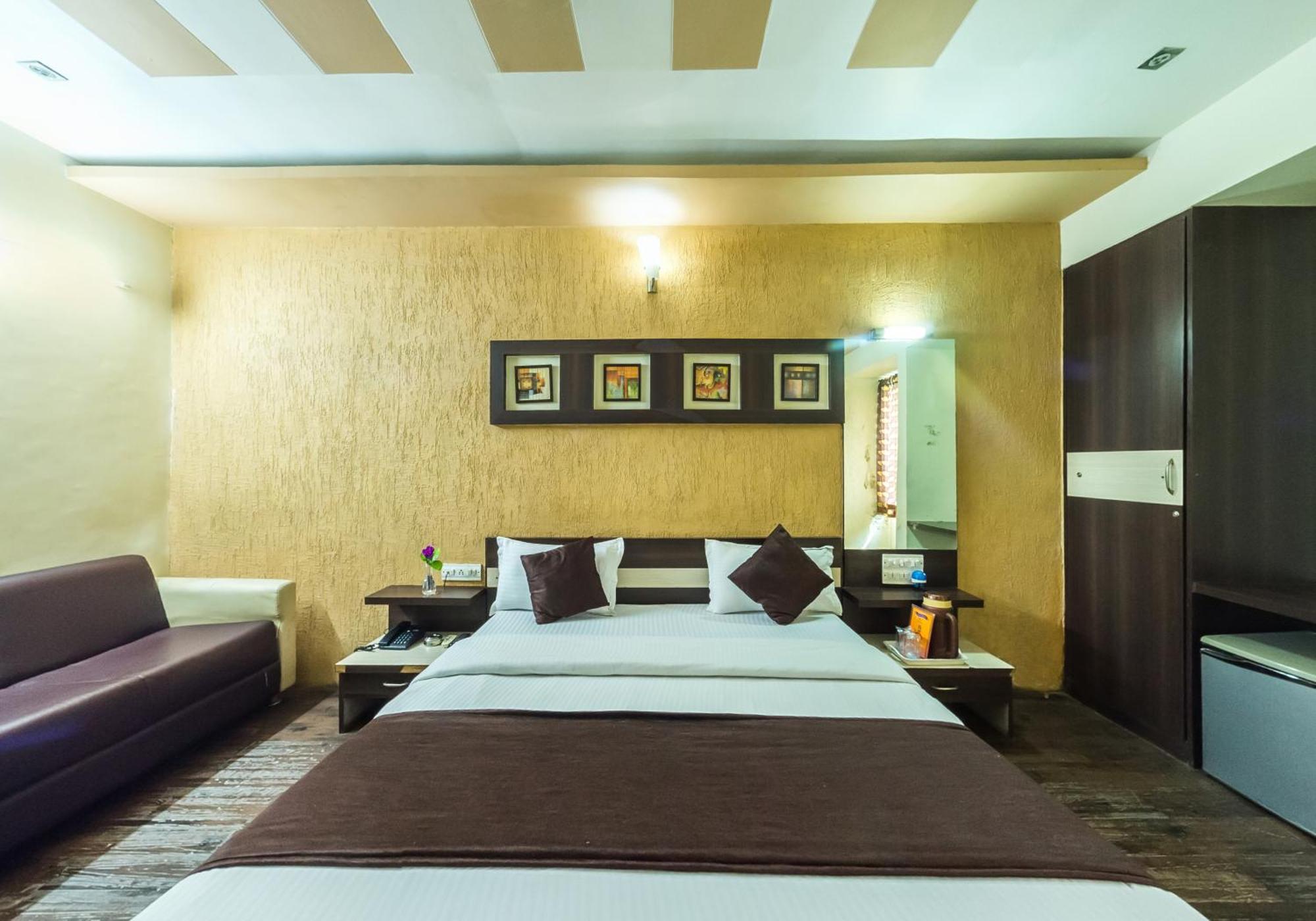 Hotel Rudra Regency Ahmedabad Extérieur photo