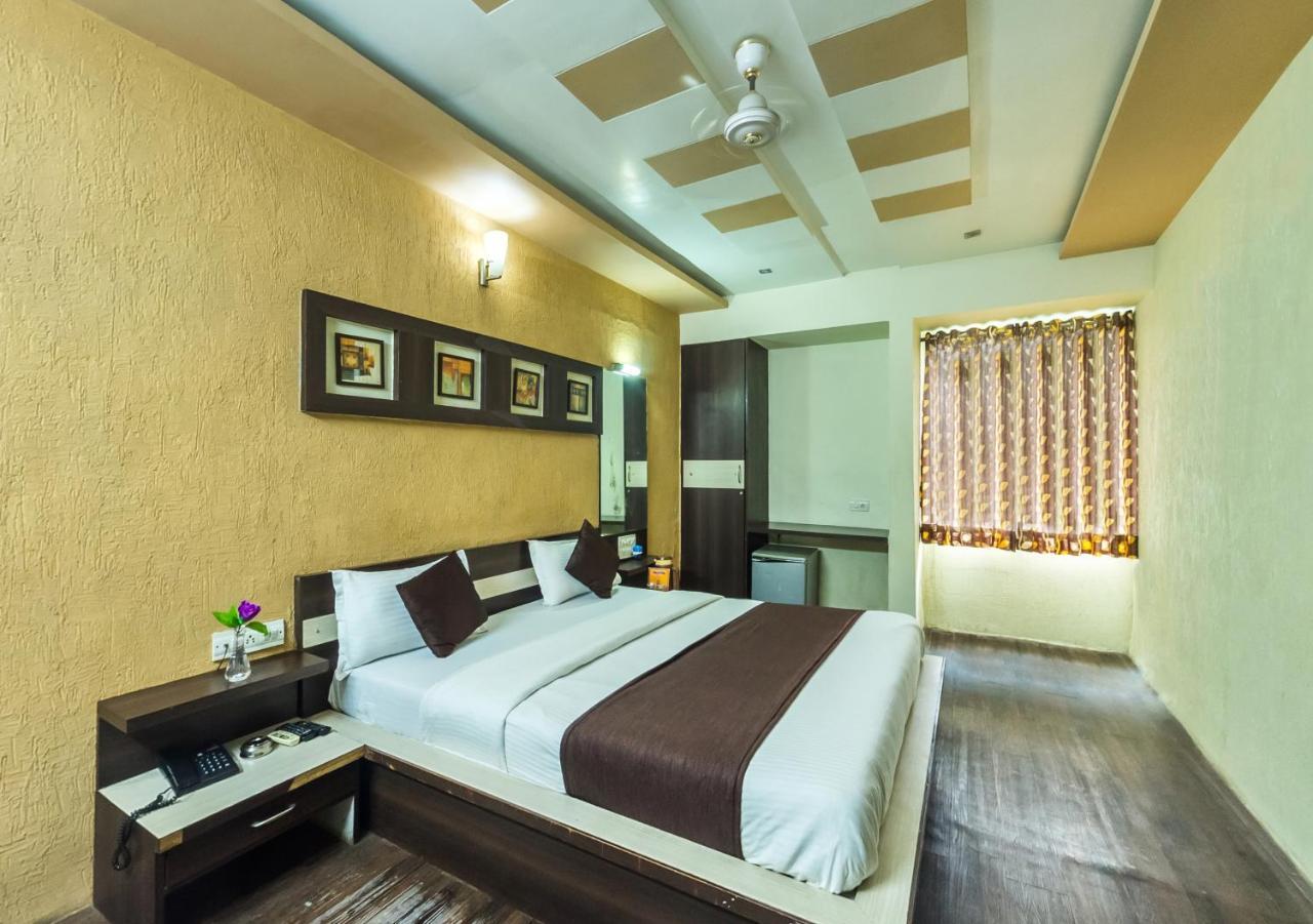 Hotel Rudra Regency Ahmedabad Extérieur photo