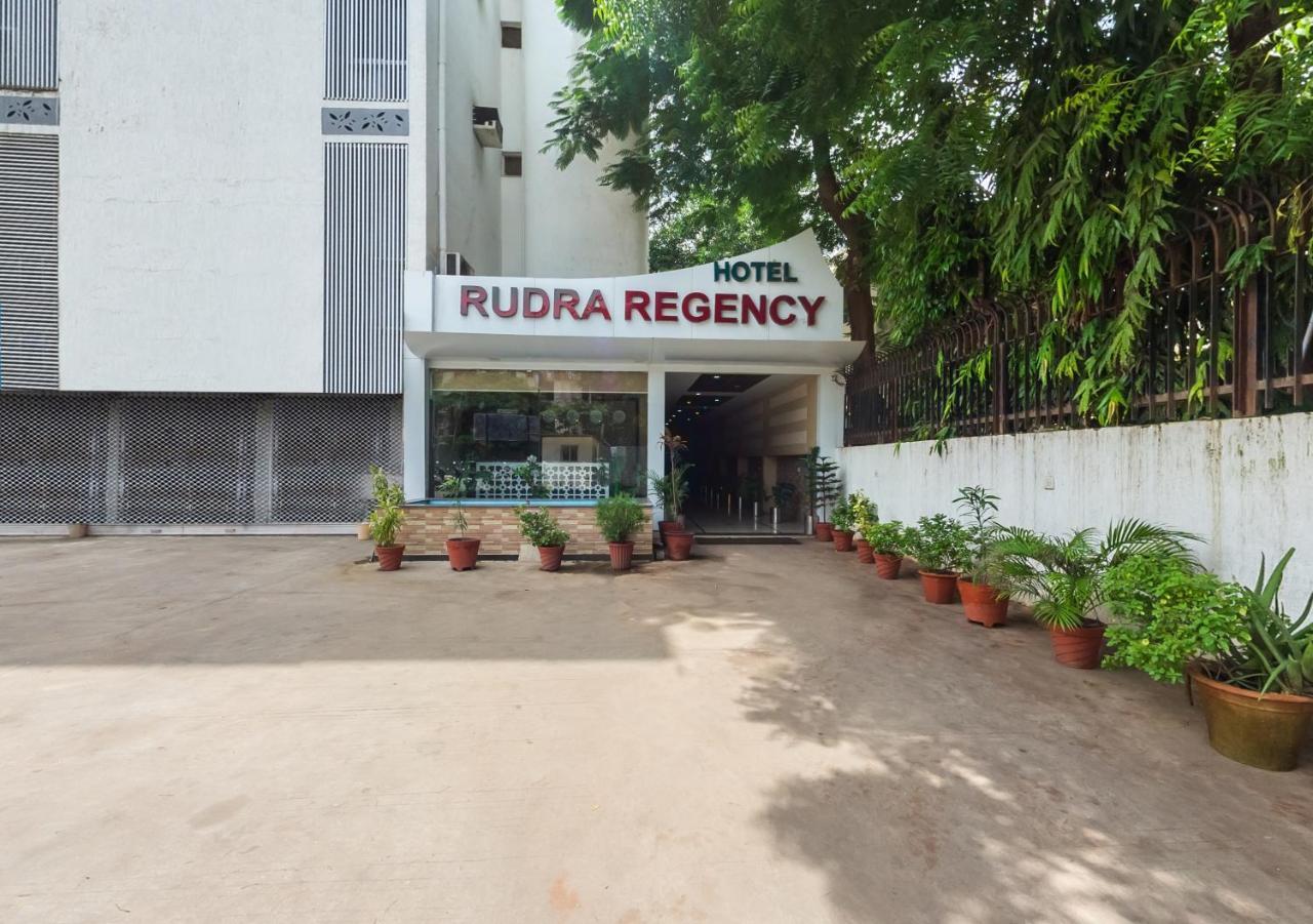 Hotel Rudra Regency Ahmedabad Extérieur photo